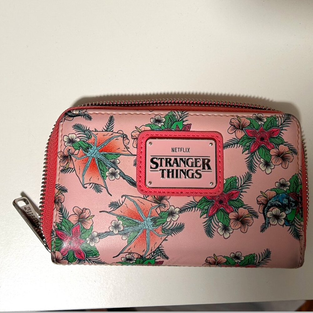 Stranger Things Collection Creatures Wallet Loung… - image 1